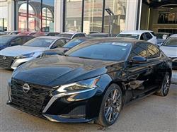 نيسان ألتيما